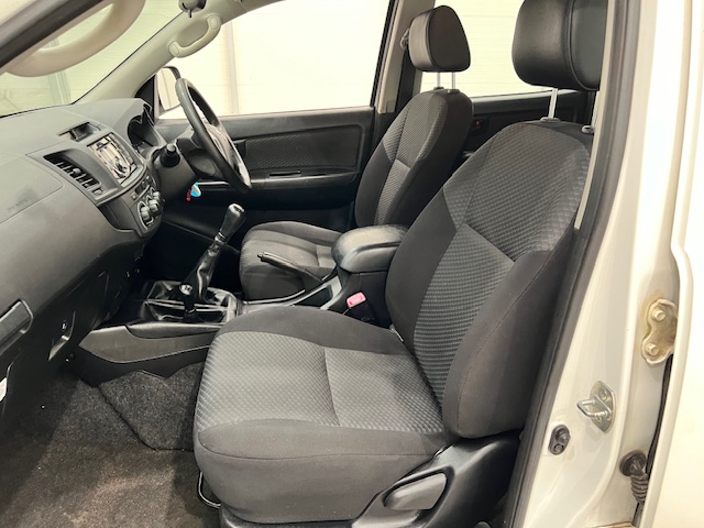 Toyota Hilux 2.5 D-4D 4×4 Double Cab Pick Up