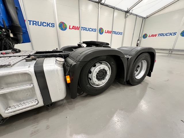 Mercedes Actros 2545 6×2 Midlift Tractor Unit