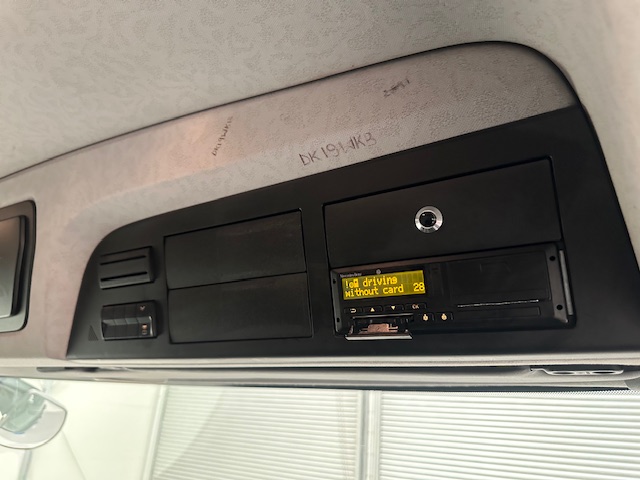 Mercedes Actros 1824 4×2 Day Cab Box Van