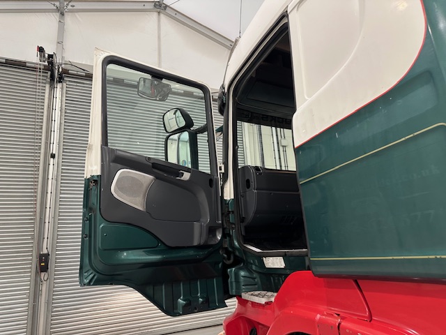 Scania R420 8×4 Highline Vacuum Tanker