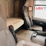 DAF CF 330 6×2 Rear Lift Sleeper Cab Curtainsider - thumbnail