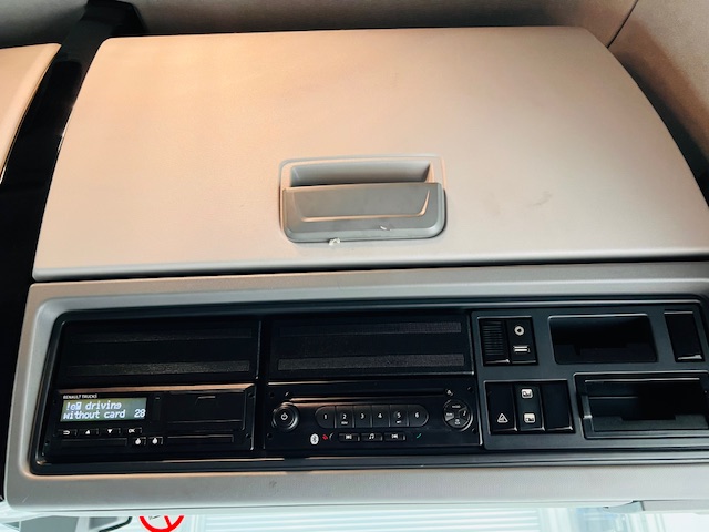 Renault T460 6×2 Midlift Tractor Unit