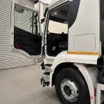 Iveco Stralis 360 6×2 Rear Steer Curtainsider - thumbnail
