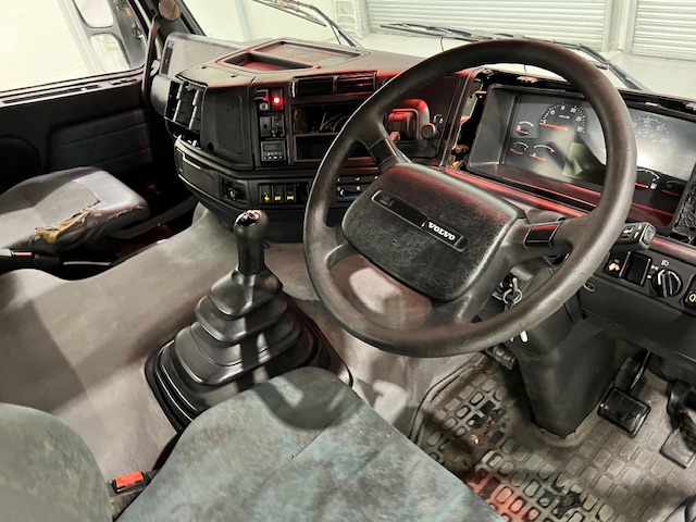 Volvo FM12 420 6×2 Midlift Tractor Unit Manual