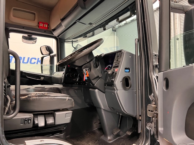 Scania P280 6×2 Highline Rear Lift Curtainsider