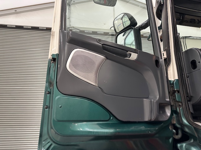 Scania R420 8×4 Highline Vacuum Tanker