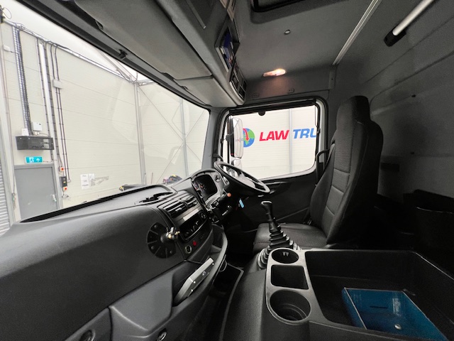 Mercedes Axor 1824 Day Cab Box Van