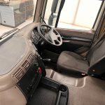DAF CF75 310 Rear Lift Sleeper Cab Curtainsider - thumbnail