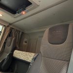 DAF CF 250 4×2 Sleeper Cab Curtainsider - thumbnail