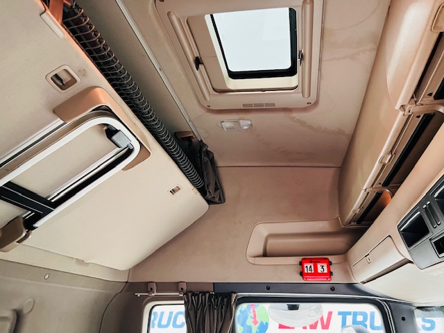 Scania R450 6×2 Midlift Topline Tractor Unit