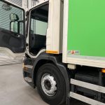 Scania P280 6×2 Rear Lift Day Cab Fridge Box - thumbnail