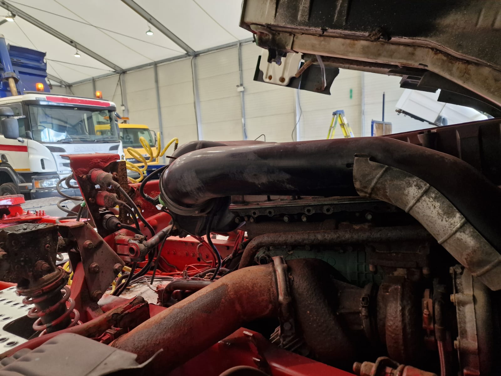 Volvo FM12 380 6×2 Midlift Tractor Unit Manual
