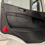 Iveco Stralis 360 6×2 Rear Steer Curtainsider - thumbnail