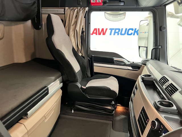 MAN TGX 26.470 6×2 Midlift Tractor Unit
