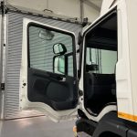 Scania P280 6×2 Rear Lift Day Cab Fridge Box Manual - thumbnail