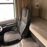 DAF CF75 310 Rear Lift Sleeper Cab Curtainsider - thumbnail