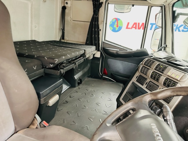 Iveco Stralis 450 4×2 Tractor Unit
