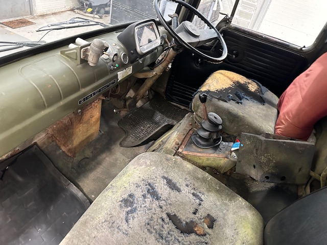 Bedford MJ 330 4×4 Cargo Truck