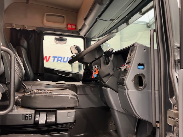 Scania P280 6×2 Highline Rear Lift Curtainsider