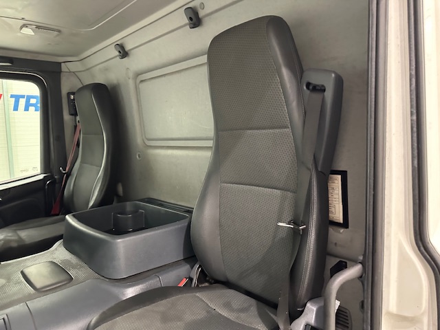 Scania P280 6×2 Rear Lift Day Cab Fridge Box