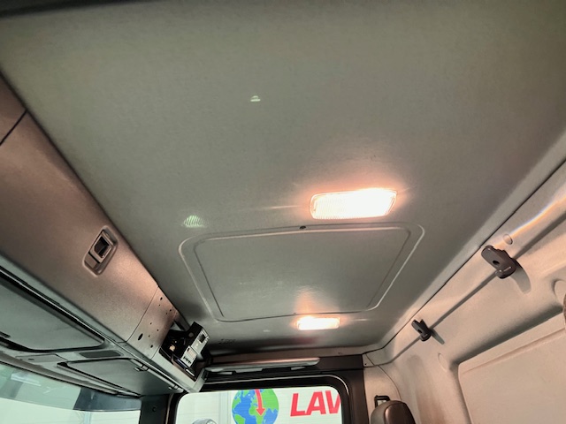 Scania P280 6×2 Rear Lift Day Cab Fridge Box