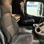 Mercedes Actros 2533 6×2 Sleeper Cab Curtainsider - thumbnail