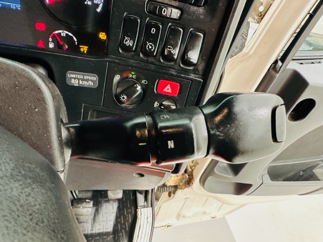 Scania R420 6×2 Midlift Topline Tractor Unit