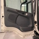 Scania P280 6×2 Rear Lift Day Cab Fridge Box - thumbnail