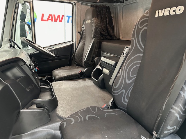 Iveco Stralis 360 6×2 Rear Steer Curtainsider