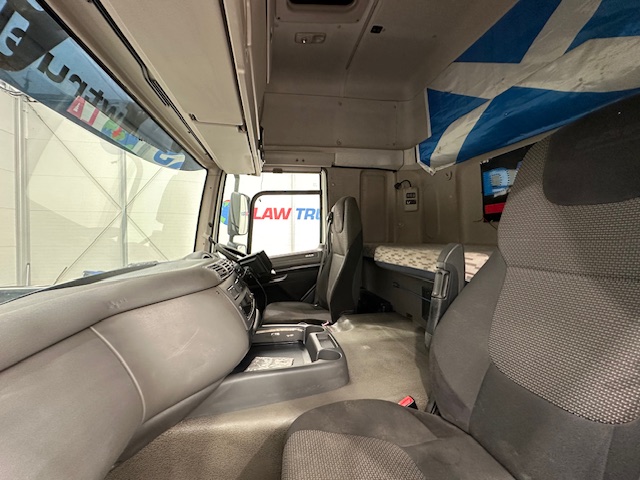 DAF CF 460 6×2 Midlift Tractor Unit