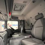 Scania P320 6×2 10 Tyre Rear Lift Insulated Box Van - thumbnail
