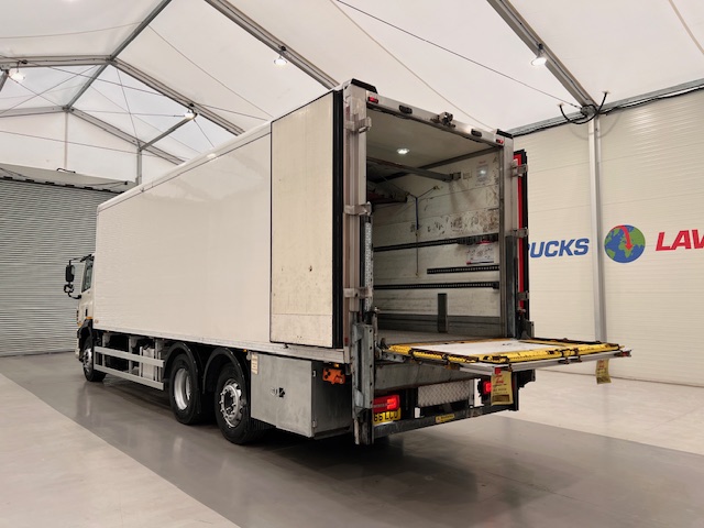 DAF CF 290 6×2 Rear Steer Fridge Box
