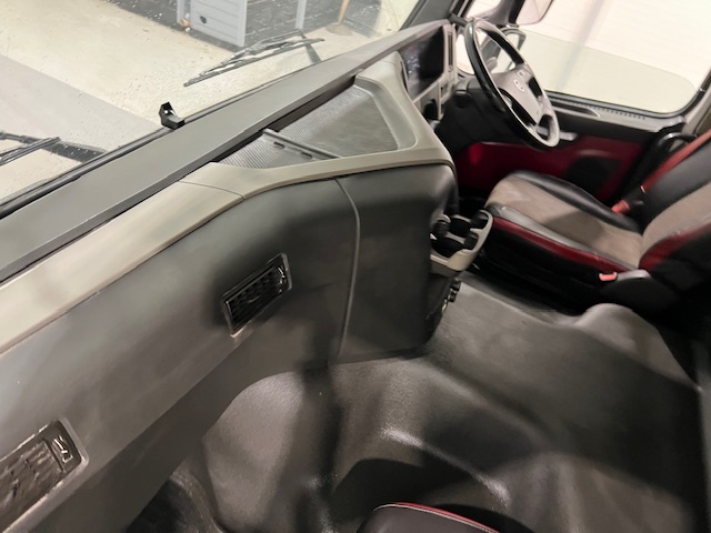 Volvo FM 450 6×2 Midlift Tractor Unit