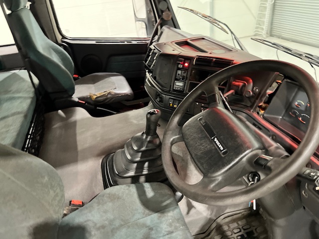 Volvo FM12 420 6×2 Midlift Tractor Unit Manual
