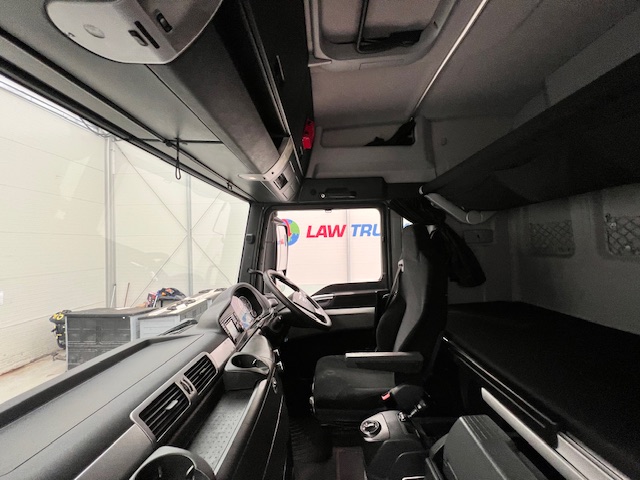 MAN TGX 26.440 6×2 Midlift Tractor Unit