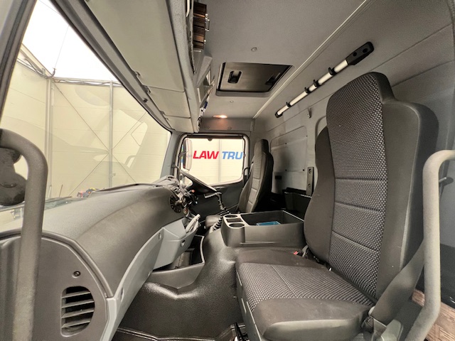 Mercedes Axor 1824 Day Cab Box Van