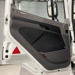 DAF CF 330 Rear Lift Day Cab Fridge Box - thumbnail