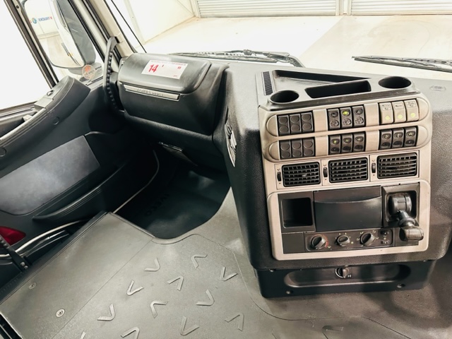 Iveco Stralis 450 4×2 Tractor Unit