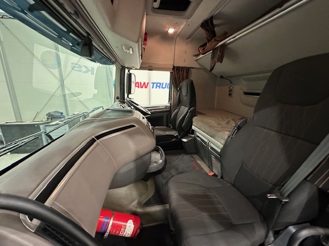 DAF XF 480 6×2 Midlift Tractor Unit
