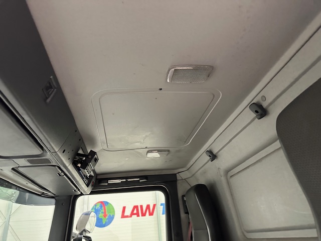 Scania P280 6×2 Rear Lift Day Cab Fridge Box