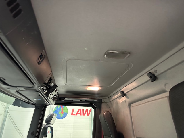 Scania P280 6×2 Rear Lift Day Cab Fridge Box