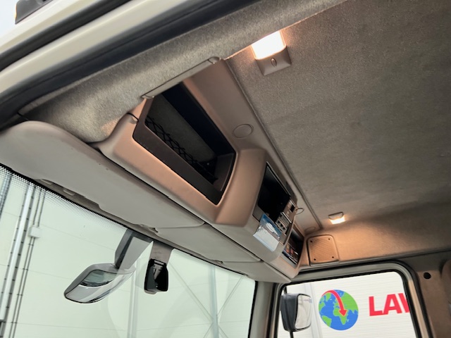 DAF LF 250 4×2 Rest Cab Fridge Box