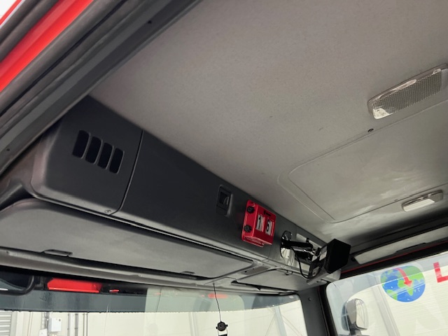 Scania P280 6×2 Rear Lift Flatbed with Crane