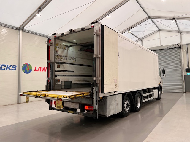 DAF CF 290 6×2 Rear Steer Fridge Box