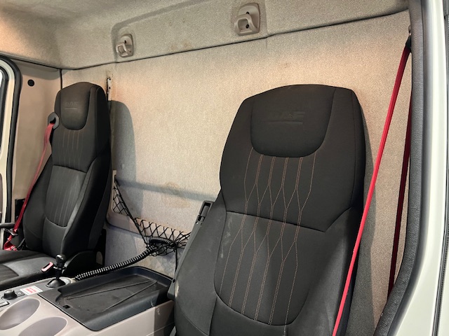 DAF LF 230 4×2 Day Cab Fridge Box