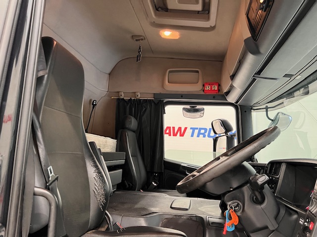 Scania P280 6×2 Highline Rear Lift Curtainsider