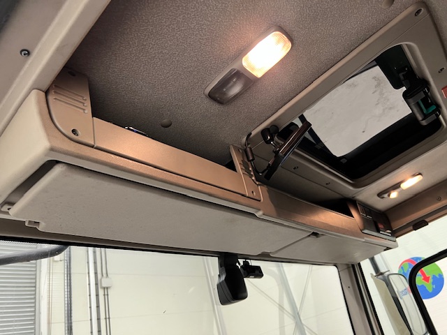 DAF CF 290 6×2 Rear Steer Fridge Box