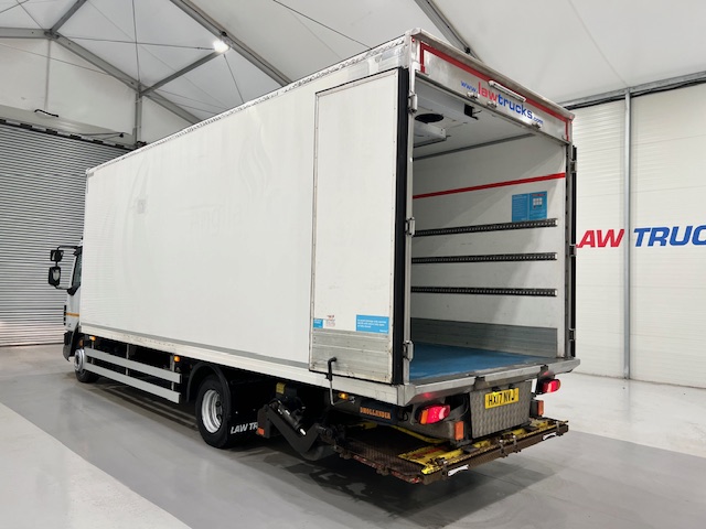 DAF LF 180 Day Cab Fridge Box Manual