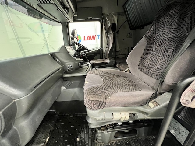 Scania R94 220 4×2 Sleeper Cab Box Van Manual