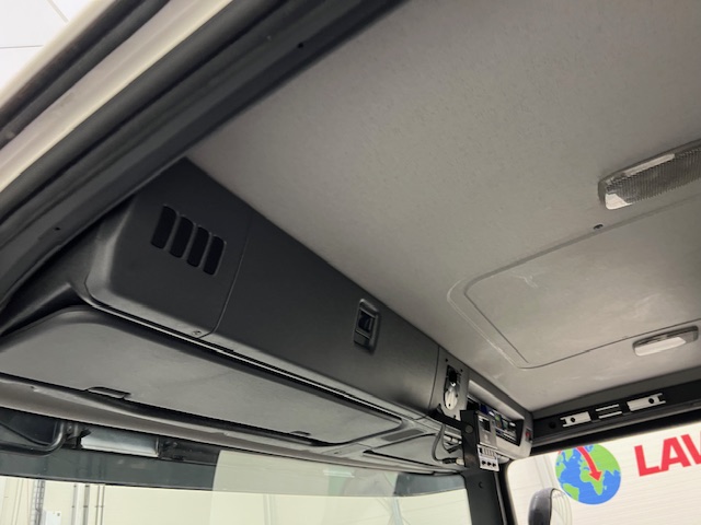 Scania P280 6×2 Rear Lift Day Cab Fridge